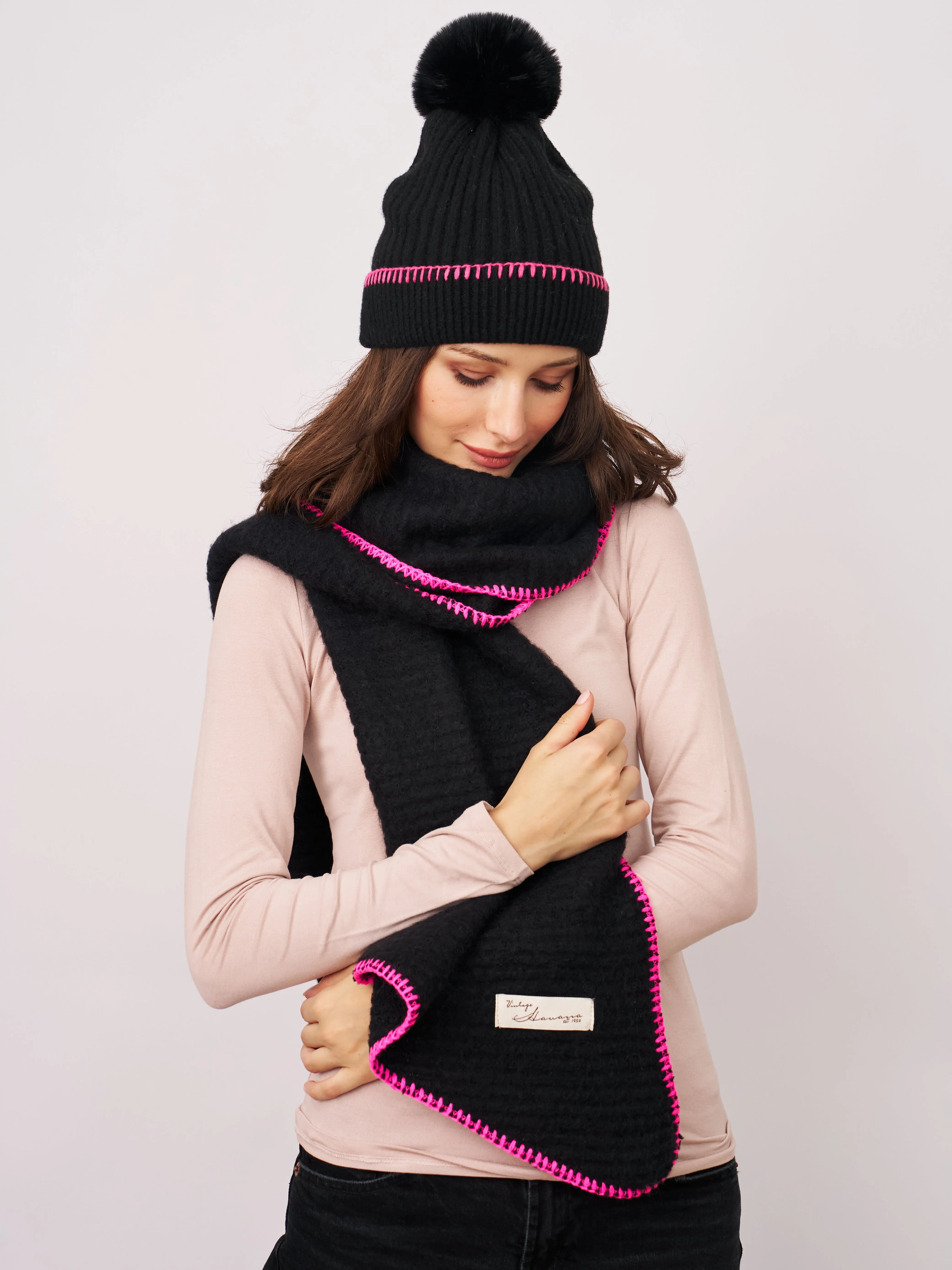 BLANKET STITCH KNIT SCARF - BLACK/B PINK