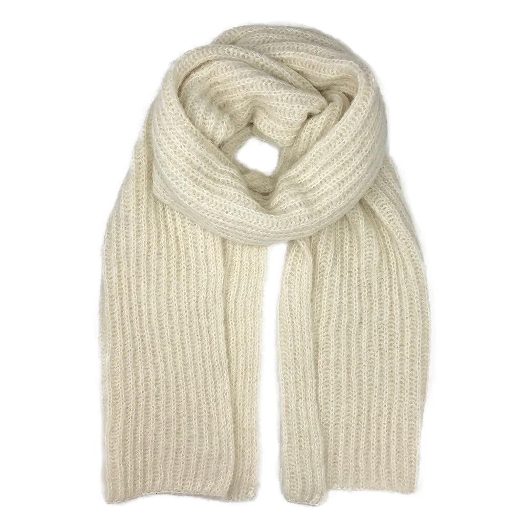 Chunky Snow Knit Alpaca Scarf by SLATE   SALT