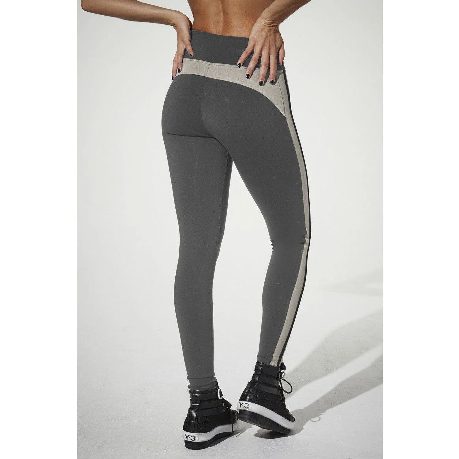 Grey Deja Who Legging