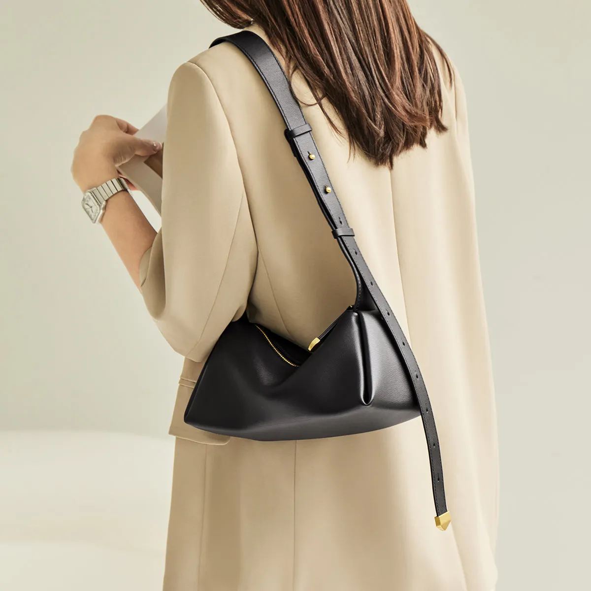 Luxe Ivory Leather Bucket Bag