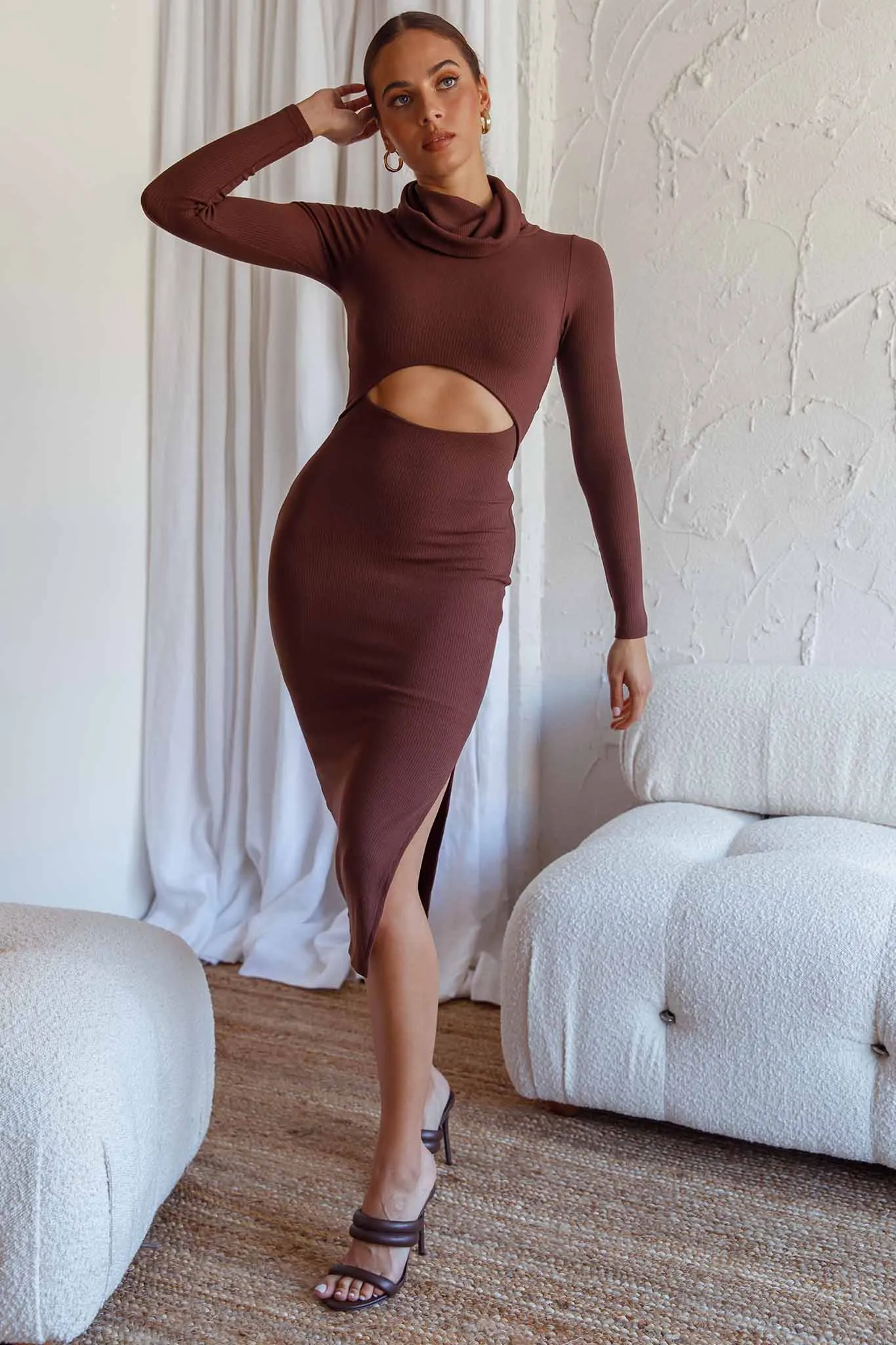 Nostalgia Cut-Out Waist Turtleneck Knee Length Dress Chocolate