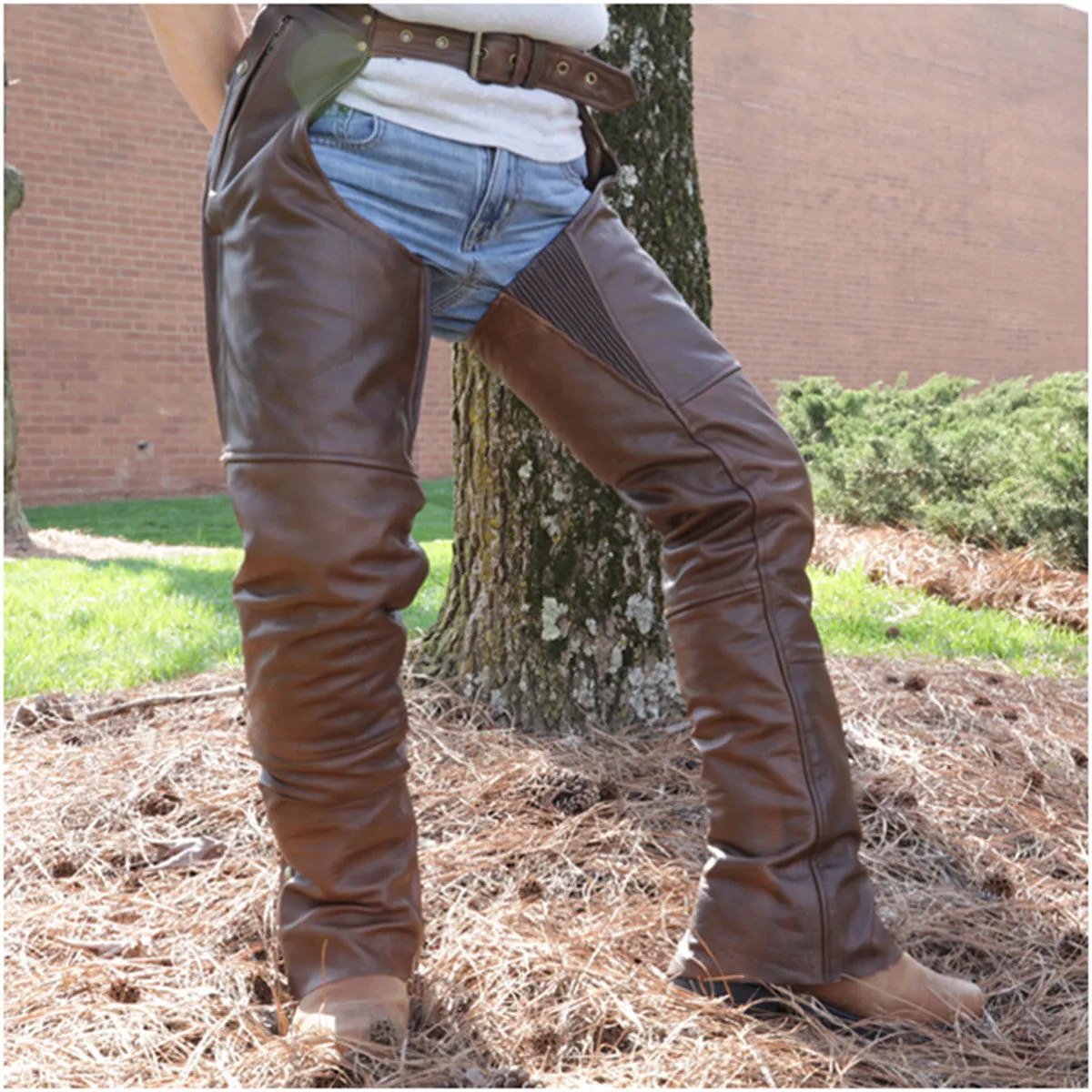 VL811 R Vance Leather Four Pocket Premium Leather Chaps with Removable Liner in Retro Brown