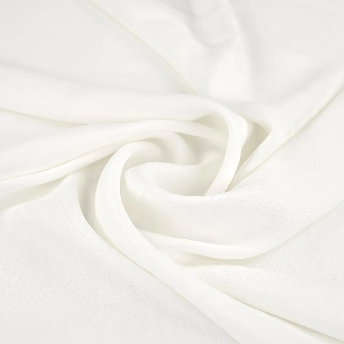 White Crepe Fabric 570